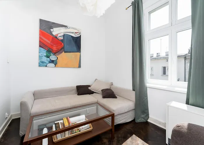Old Town Spacious Apartment